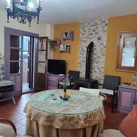 Casa Alpujarrena Fina Numero 27 Bubion